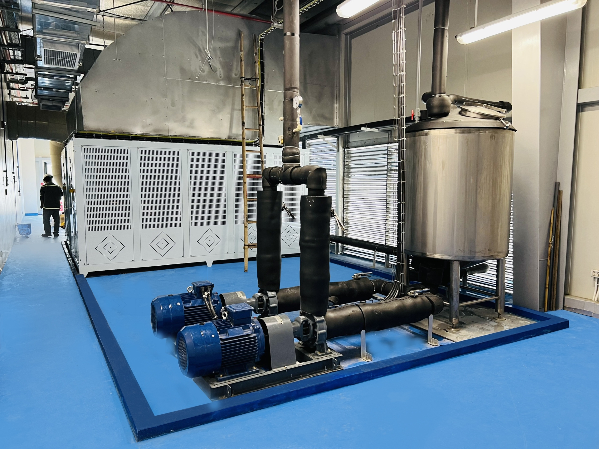 lap-dat-may-lam-lanh-san-xuat-linh-kien